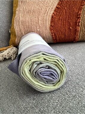 Lululemon The Towel for yoga mat - Lavender Green Ombré ~ NEW